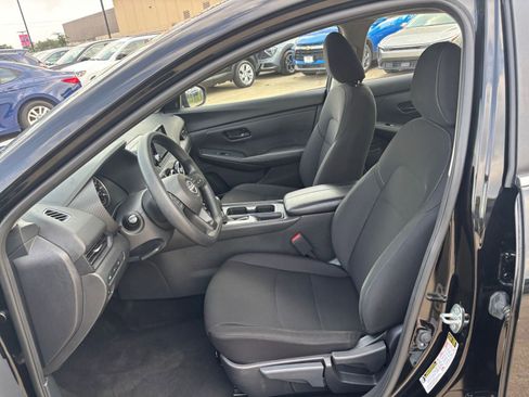 Used 2025 Nissan Sentra S image 24