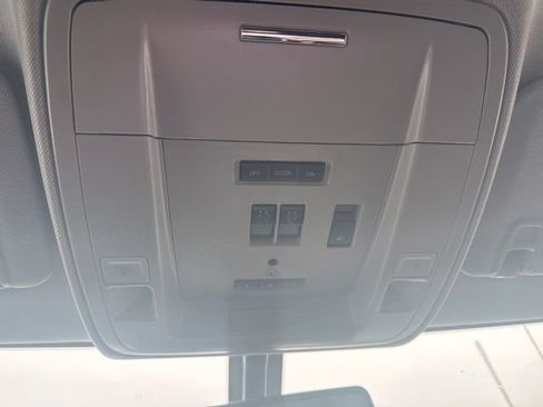 Used 2015 GMC Sierra 2500 Denali image 25