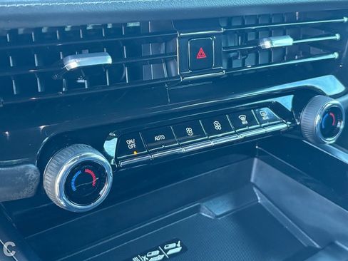 Certified 2026 Chevrolet Suburban LT w/ Comfort Package image 23