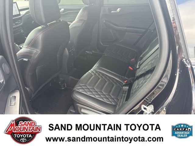 Used 2023 Ford Escape ST-Line Elite w/ Premium Technology Package AWD/4WD image 14
