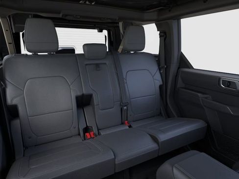 New 2026 Ford Bronco Outer Banks w/ Sasquatch Package AWD/4WD image 13