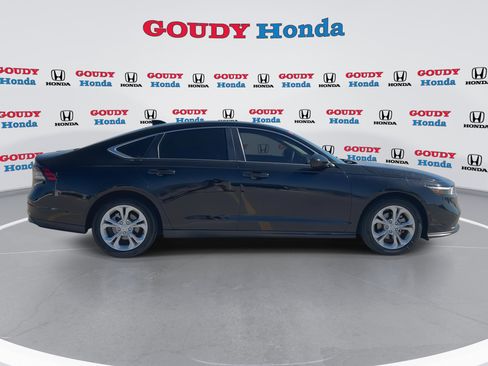 Certified 2023 Honda Accord LX image 9