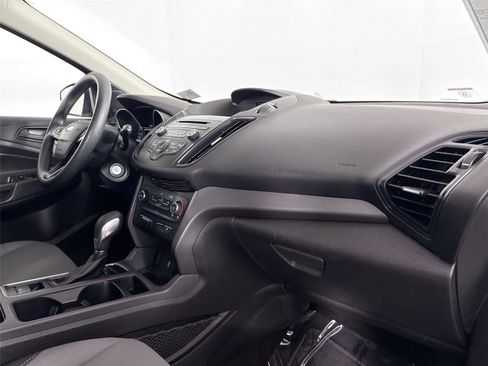 Used 2018 Ford Escape S image 38