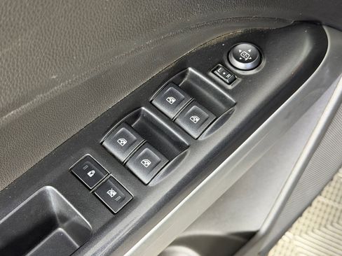 Used 2016 Chevrolet Colorado LT w/ LT Convenience Package RWD image 23