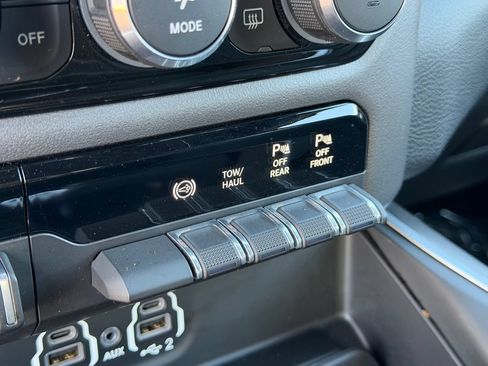 Used 2022 RAM 3500 Big Horn w/ Level A Equipment Group AWD/4WD image 30