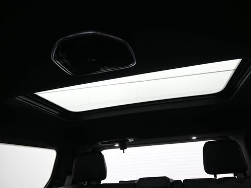 New 2026 Jeep Grand Wagoneer Limited AWD/4WD image 12