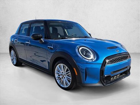 Used 2023 MINI Cooper S FWD image 3
