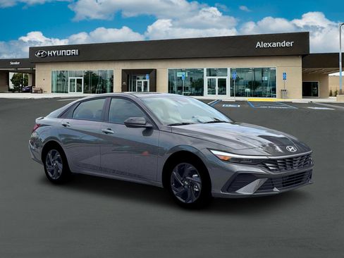 New 2026 Hyundai Elantra Sport image 10