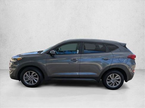 Used 2016 Hyundai Tucson SE w/ Option Group 02 FWD image 9
