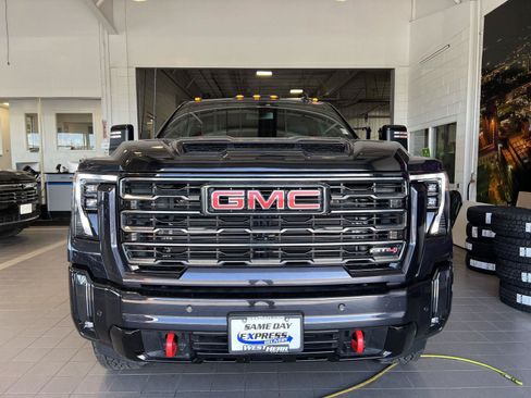 Used 2024 GMC Sierra 2500 AT4 w/ Max Trailering Package AWD/4WD image 2