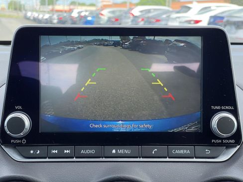 Used 2022 Nissan Sentra SV w/ Trunk Package FWD image 10