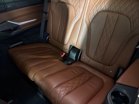 Used 2021 BMW X7 M50i AWD/4WD image 24