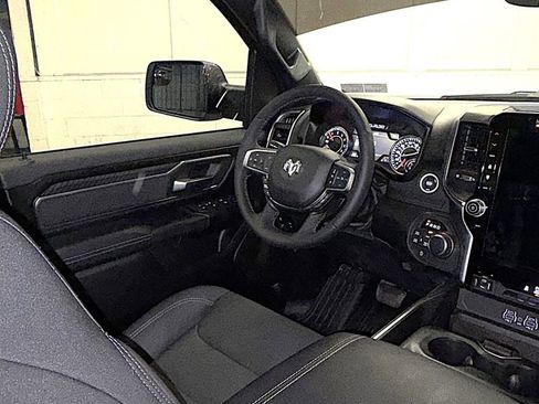 Used 2025 RAM 1500 Big Horn AWD/4WD image 13