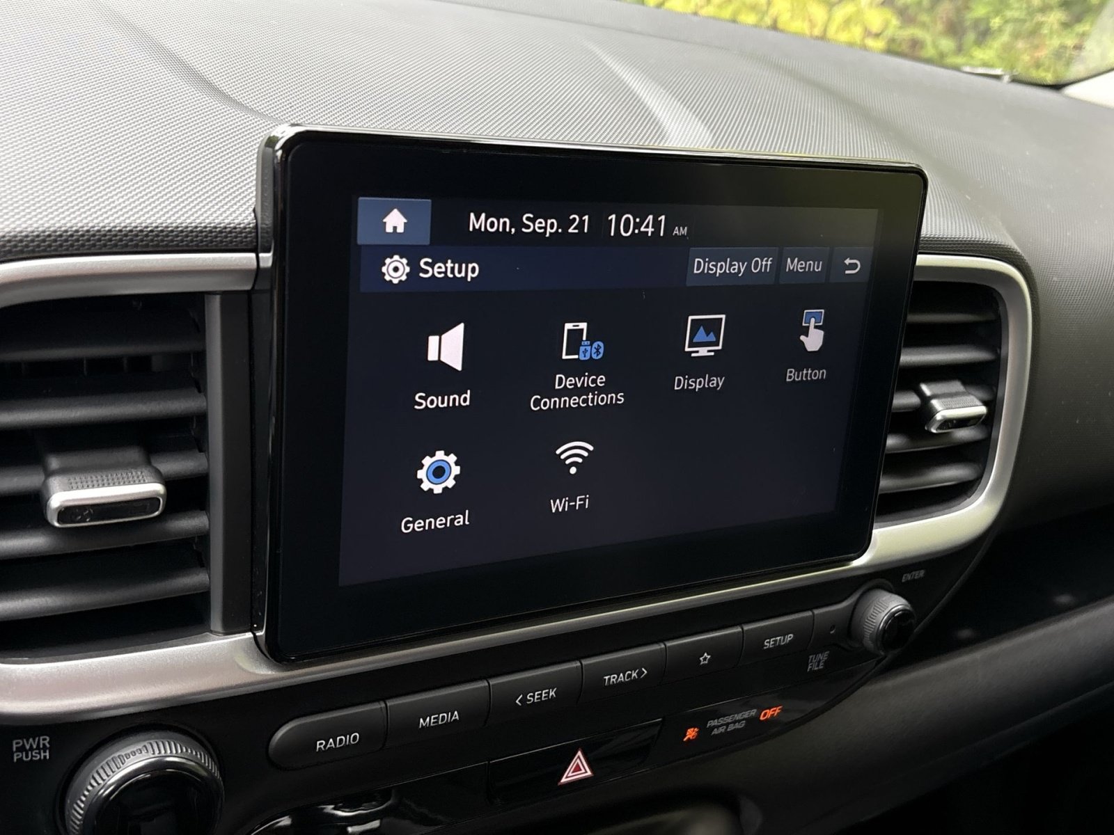 Certified 2023 Hyundai Venue SEL FWD image 20