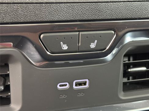 New 2026 GMC Sierra 2500 Denali Ultimate AWD/4WD image 22