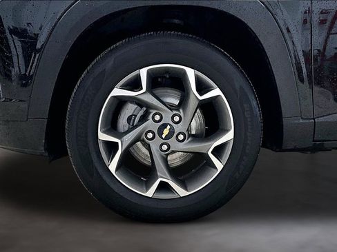Used 2025 Chevrolet Trax LT w/ Driver Confidence Package FWD image 10