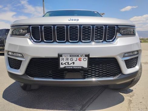 Used 2022 Jeep Grand Cherokee Limited image 5