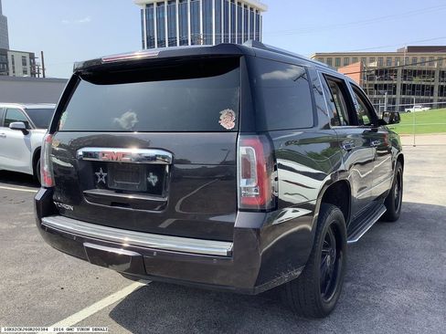 Used 2016 GMC Yukon Denali w/ Open Road Package AWD/4WD image 3