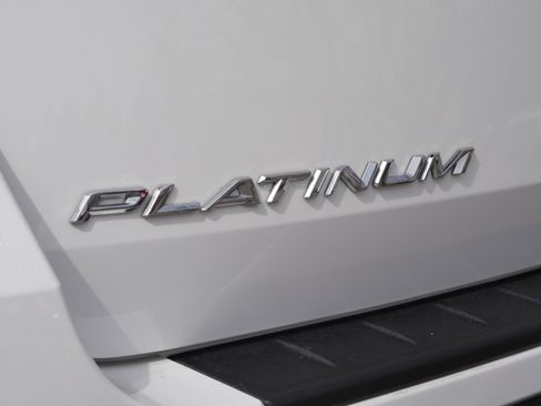 Certified 2025 Ford Explorer Platinum w/ Ultimate Package image 27