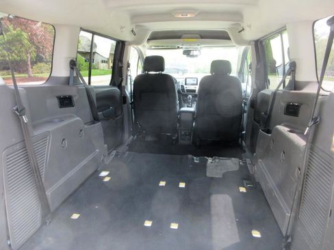 Used 2022 Ford Transit Connect XLT FWD image 20