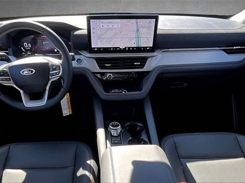New 2026 Ford Explorer Active image 5