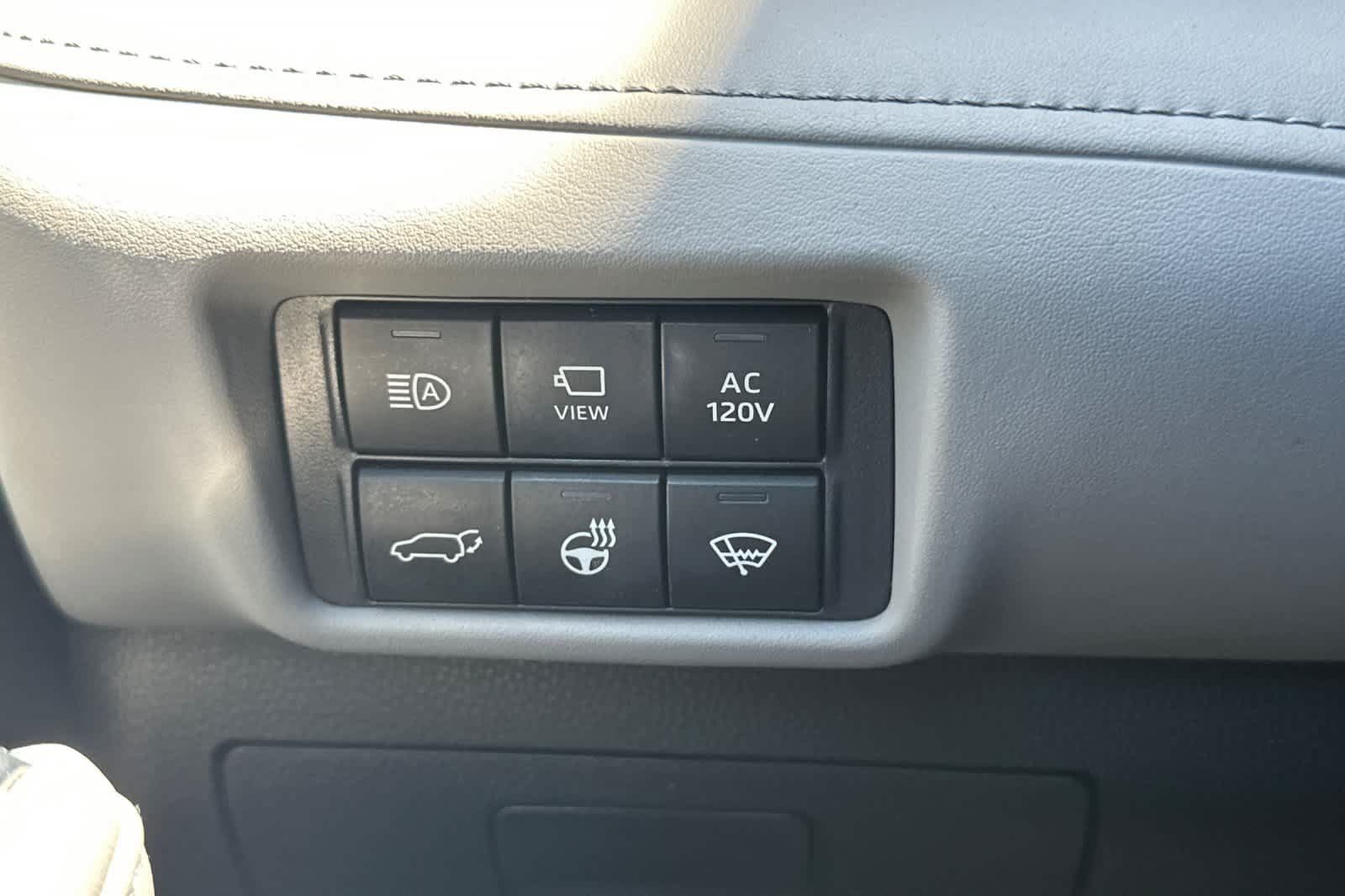 Used 2022 Toyota Highlander Limited AWD/4WD image 33