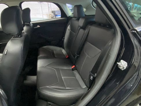 Used 2017 Ford Focus Titanium w/ Titanium Technology Package FWD image 27