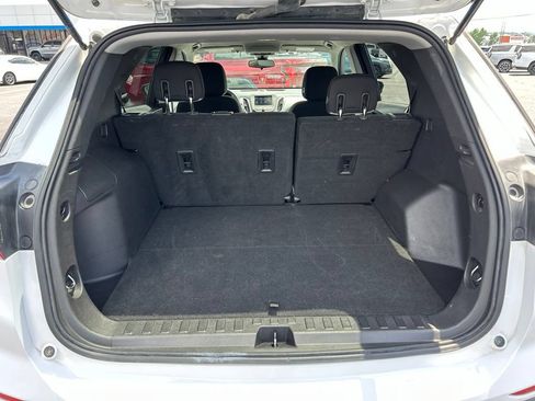 Used 2020 Chevrolet Equinox LS w/ LS Convenience Package AWD/4WD image 38