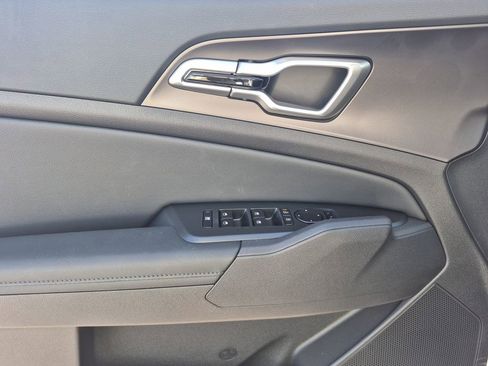 New 2026 Kia Sportage EX image 6