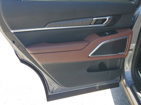 Used 2023 Kia Telluride SX image 31