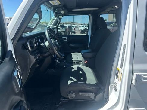 Used 2022 Jeep Wrangler Unlimited Sport AWD/4WD image 22