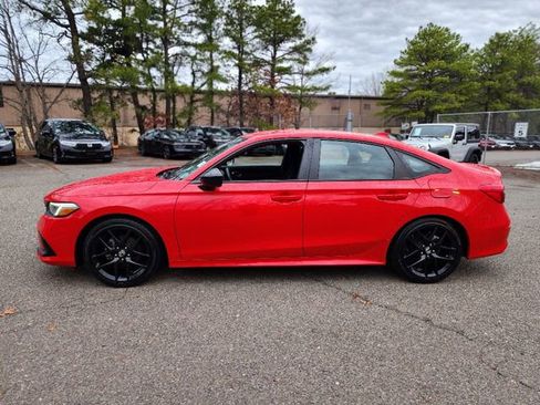 Used 2024 Honda Civic Sport image 2