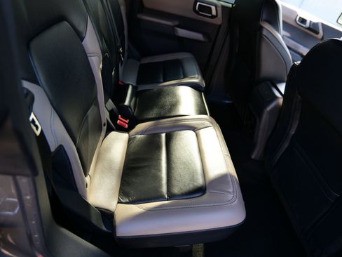 Used 2022 Ford Bronco Wildtrak image 41