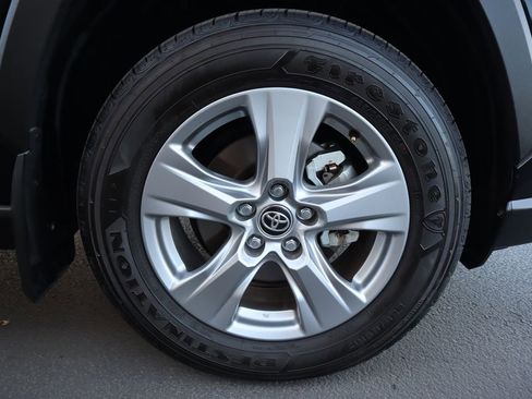 Certified 2025 Toyota RAV4 LE image 30