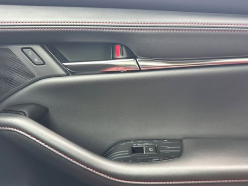 New 2026 MAZDA MAZDA3 Carbon image 19