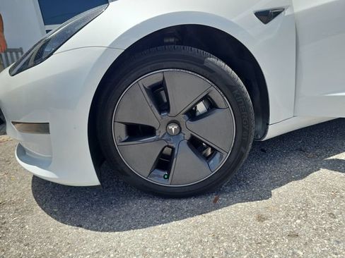 Used 2023 Tesla Model 3 Standard Range RWD image 28