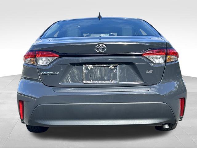 Used 2024 Toyota Corolla LE w/ LE Convenience Package FWD image 9