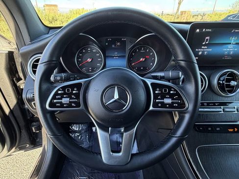 Used 2022 Mercedes-Benz GLC 300 4MATIC image 22