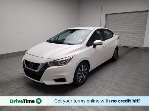 Used 2021 Nissan Versa SV FWD image 1