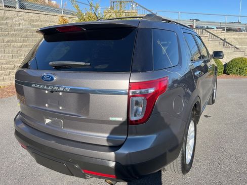 Used 2013 Ford Explorer XLT image 10