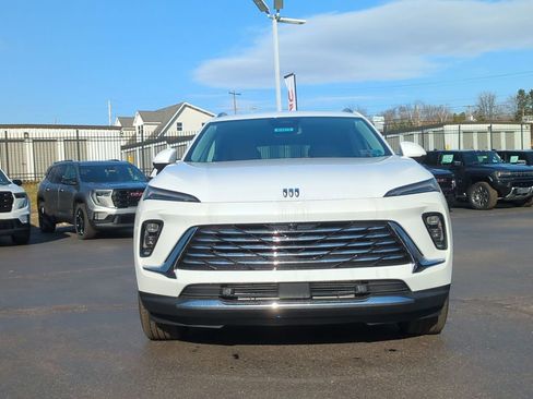 New 2026 Buick Envision Preferred image 2