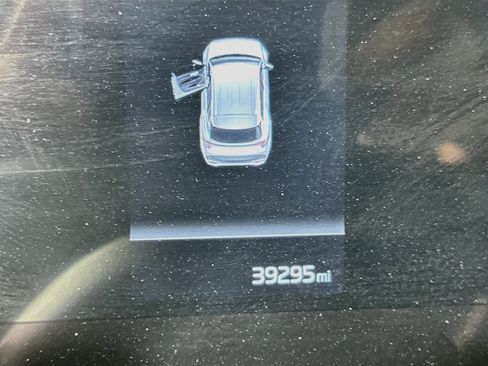 Used 2024 Kia Sportage EX FWD image 19
