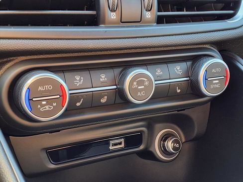 New 2025 Alfa Romeo Giulia image 15