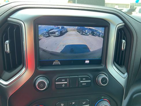 Used 2022 Chevrolet Silverado 1500 LT AWD/4WD image 23