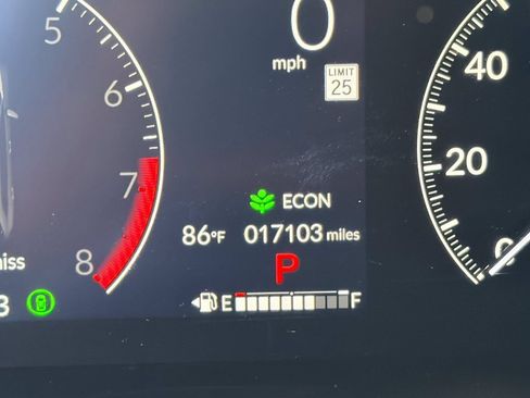 Used 2026 Honda HR-V Sport image 32