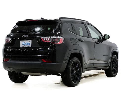 New 2026 Jeep Compass Latitude image 6