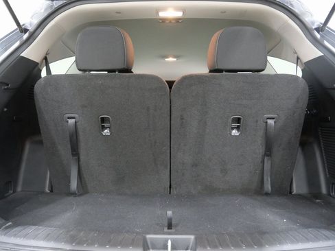 Used 2023 Kia Sorento LX image 26