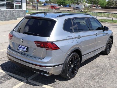 Used 2021 Volkswagen Tiguan SE R-Line FWD image 6