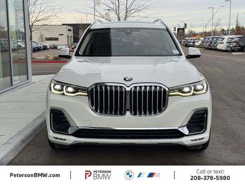 Used 2022 BMW X7 xDrive40i w/ Premium Package image 10