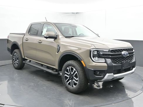 New 2025 Ford Ranger Lariat w/ FX4 Off-Road Package image 2